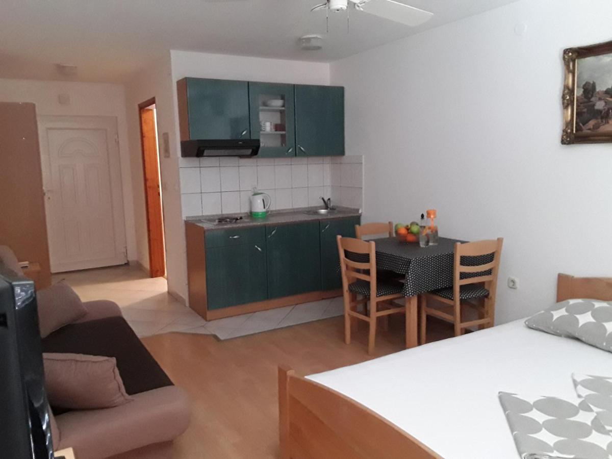 Zaton Apartmani M. Ilesh Exterior photo